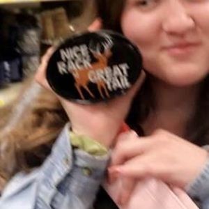 Meet your Posher, Crystal